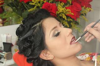Personally Make-Up and Hair