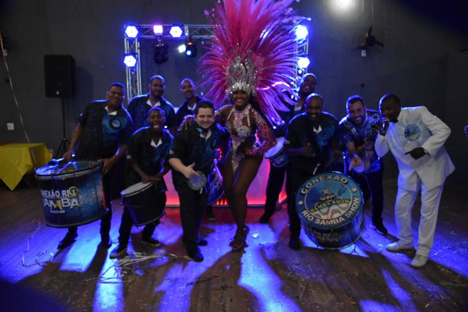 O maior grupo samba show do RJ