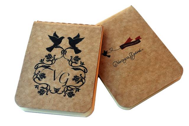 Também com monogramas