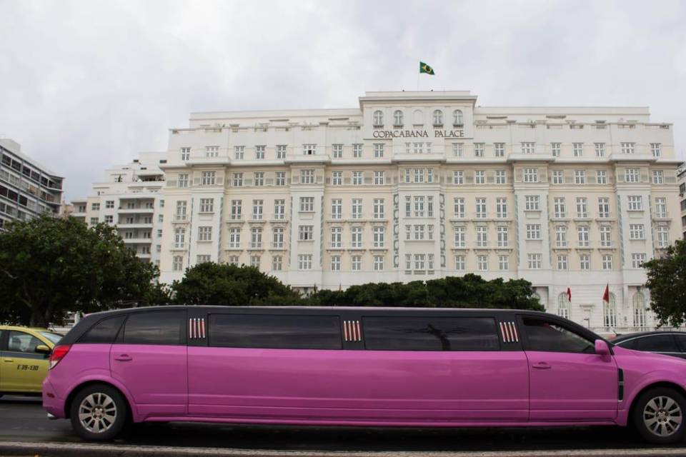 Limousine Rosa em Copacabana