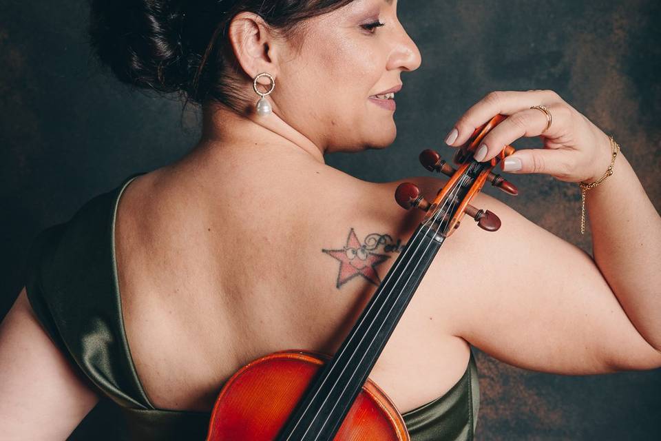 Kenya Barroso violino