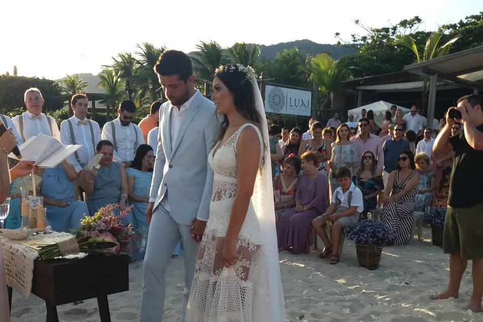 Casar na praia é tudo de bom!