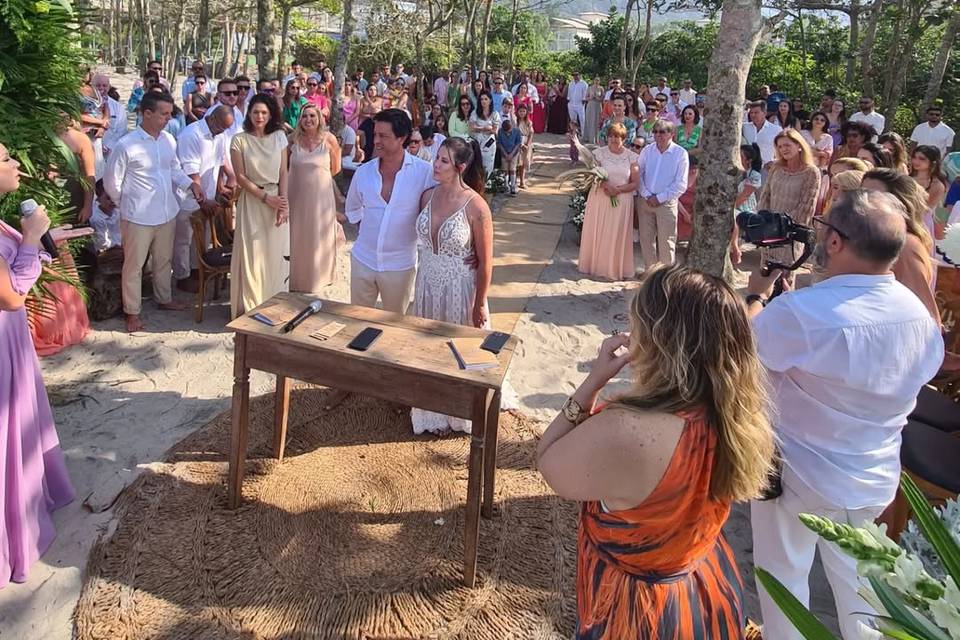Casar na praia é tudo de bom!