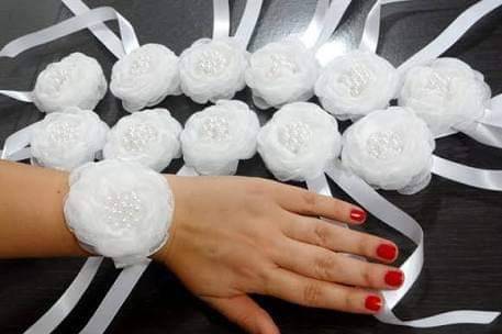 Corsages em fita