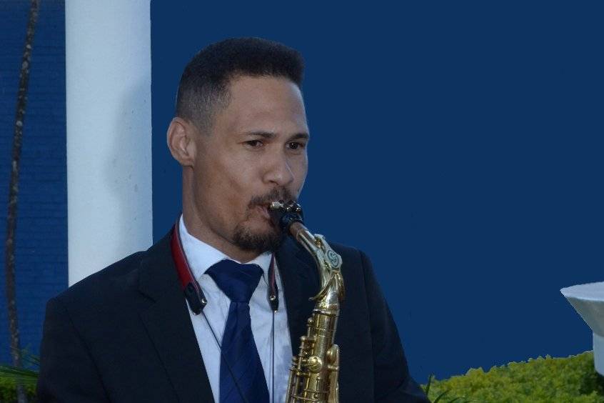 O Sax Que toca  emoções!