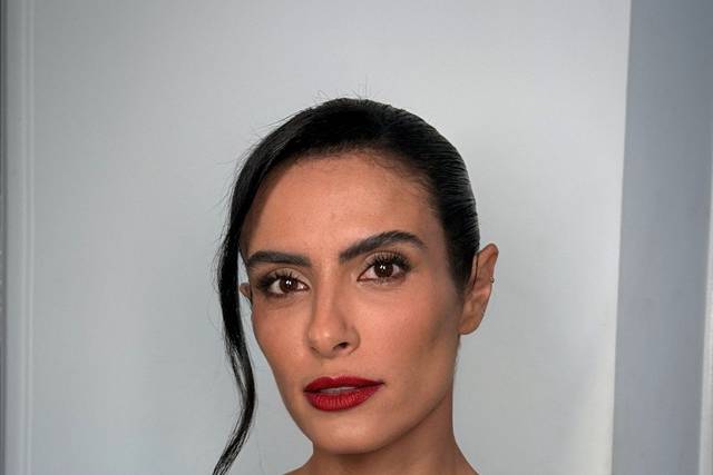 Clássico com batom vermelho