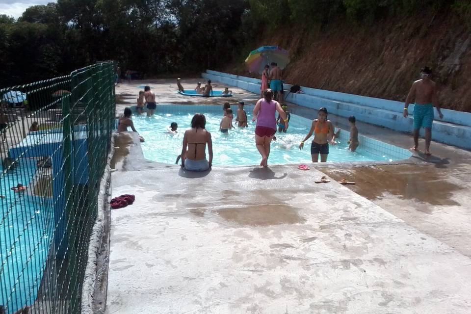 Fim de semana nas piscinas