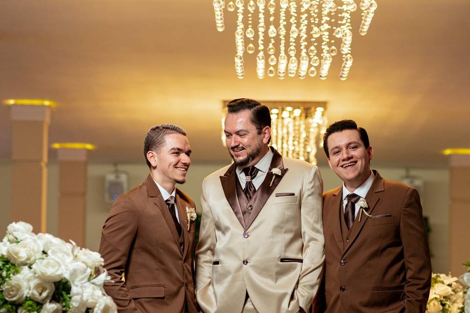 Trajes noivo e padrinho