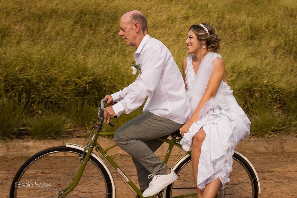 Casamento na rua na serra