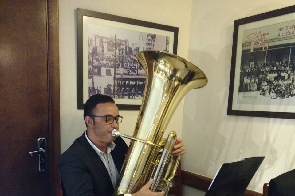 TUBA >>> Leonardo Moreira