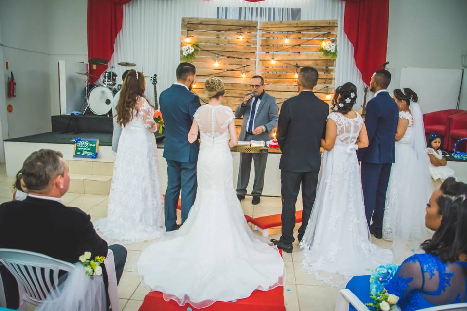 Casamento Coletivo 4 casais