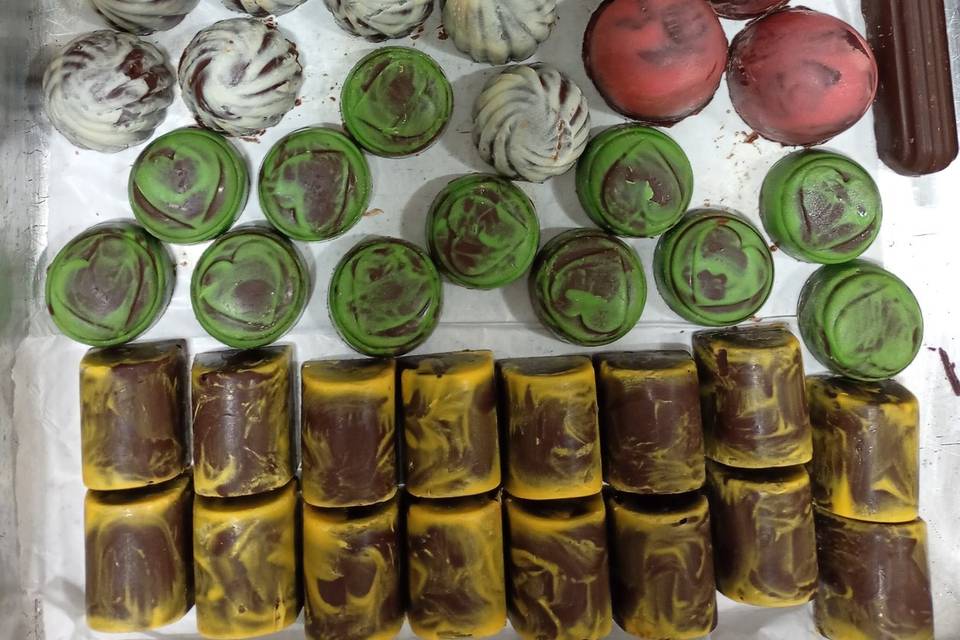 Chocolates diversos sabores