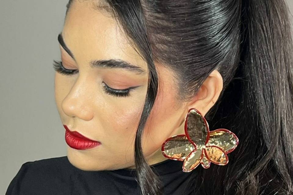 Penteado e maquiagem