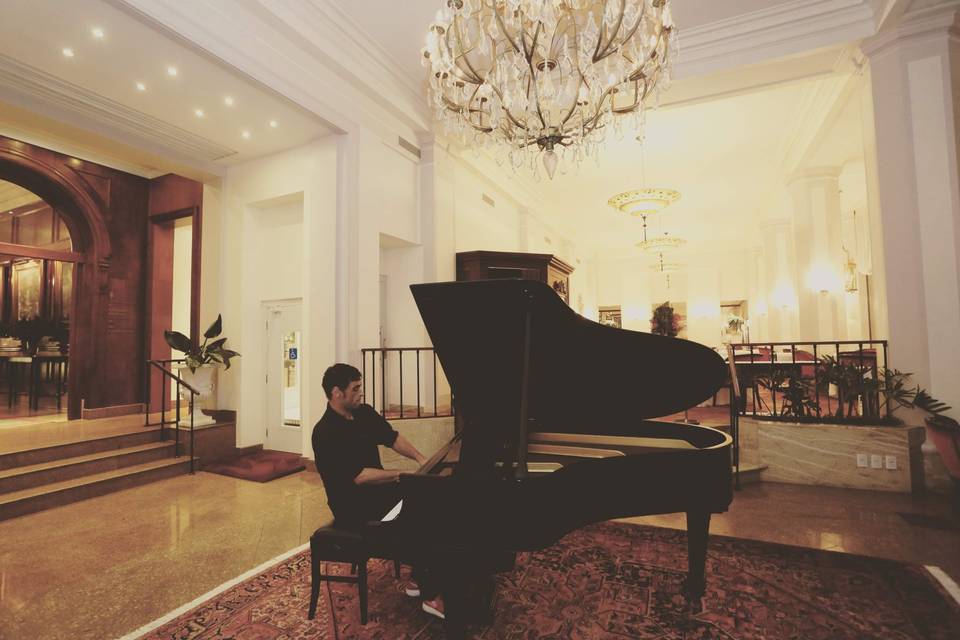 Regis Leal Pianista