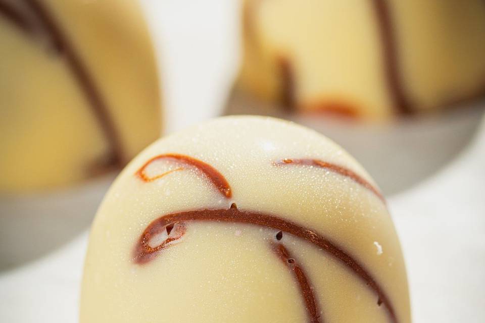 Bombom de doce de leite com Am