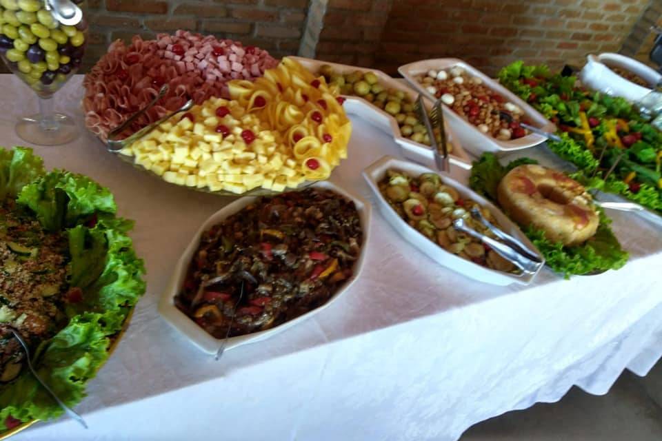 Entrada om varios pratos