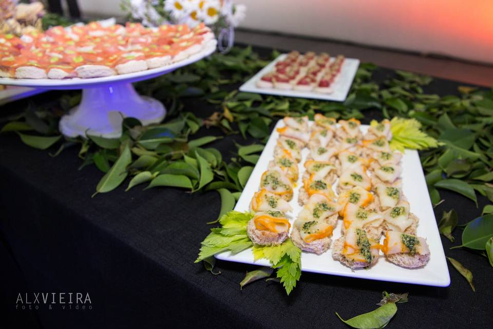 Mesa de canapés