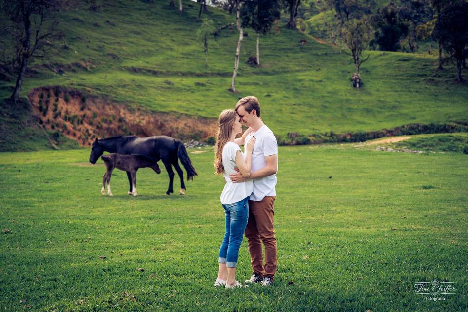 Casal em chacara