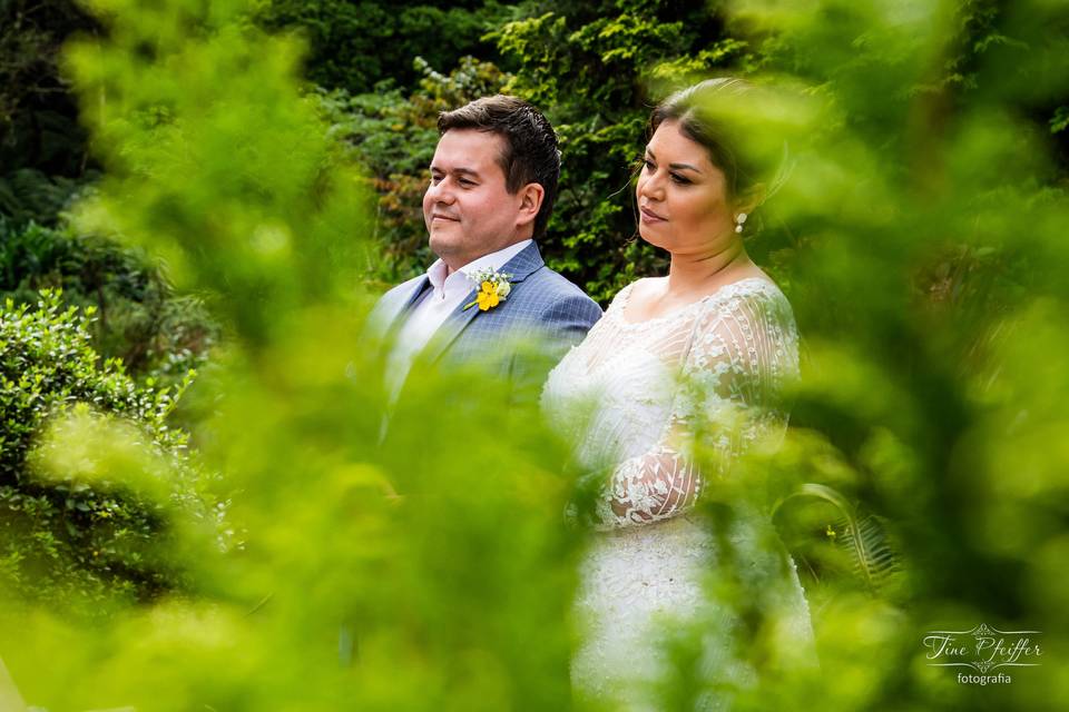Casal na cerimonia