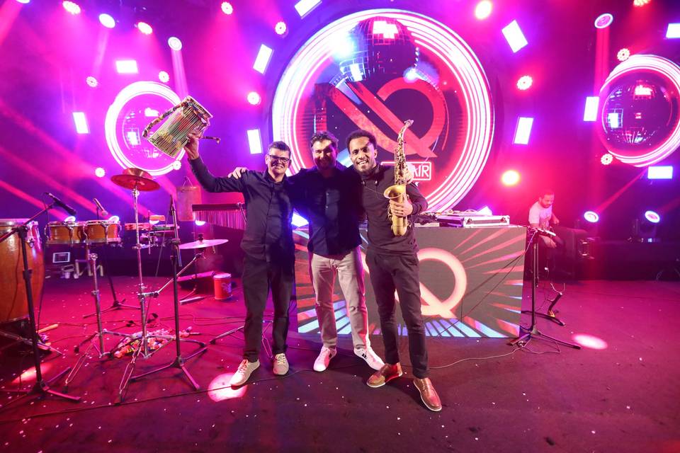 Dj and Band