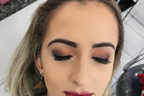 Ci Maquiando - Professional Make Up - Consulte disponibilidade e preços