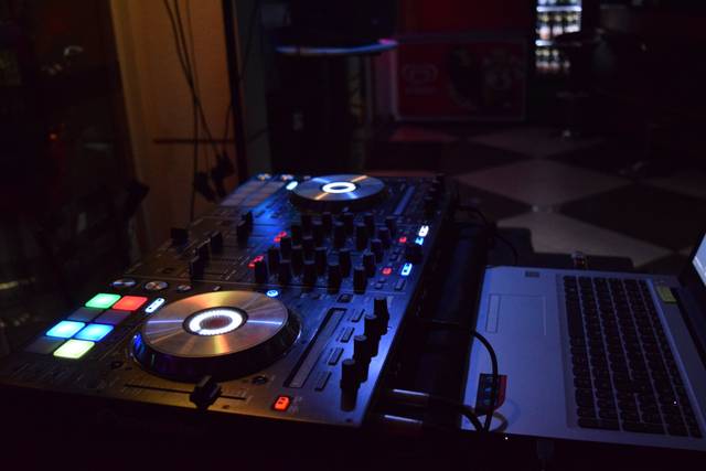 Dj dan