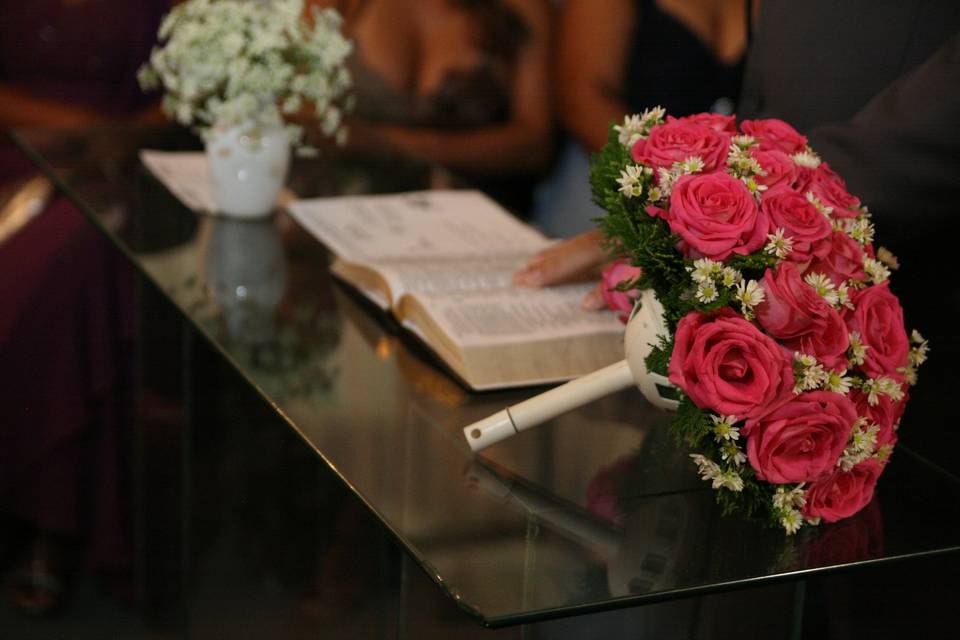 Decoração mesa do Padre