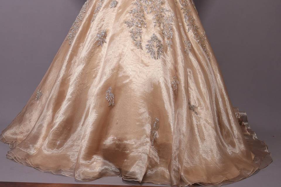Debutante