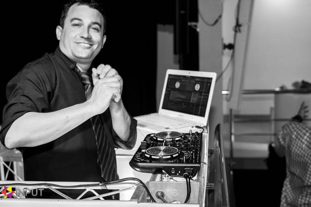 Dj Abraham