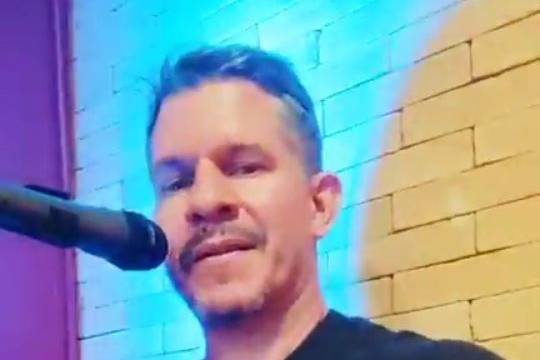 Música ao vivo