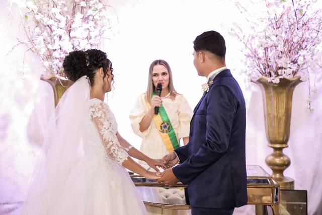 Um Jovem e apaixonado casal