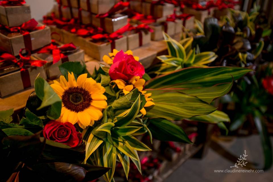 Mesa decoração arranjo de flor