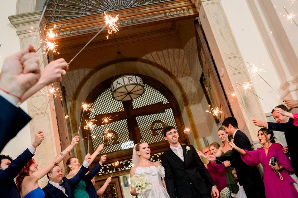 Saída dos Noivos igreja