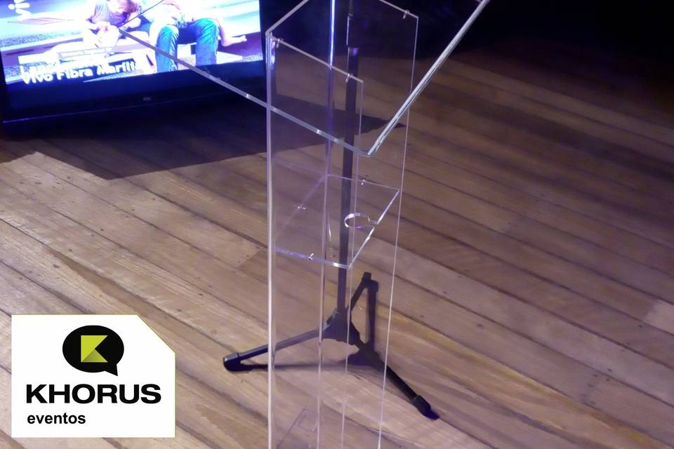 Púlpito de acrílico