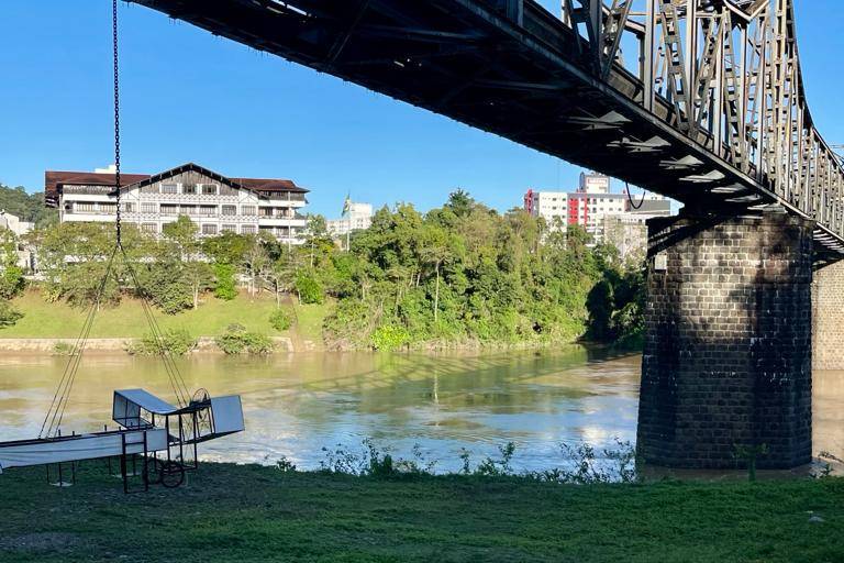 Vista da ponte de ferro