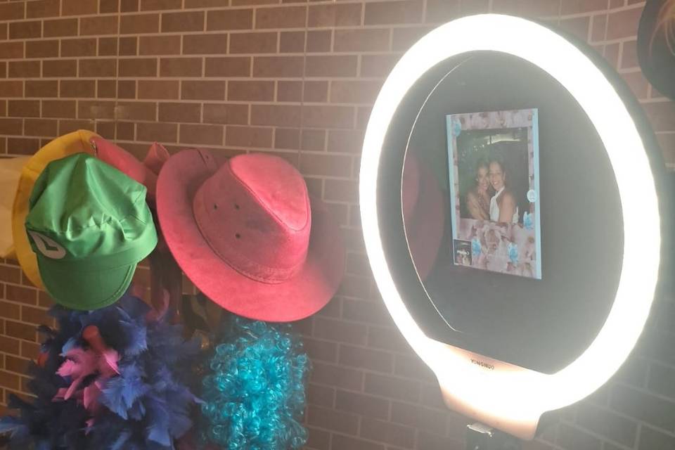 Totem Ring light