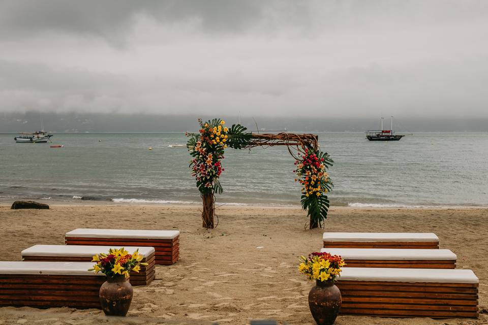 Casamento pé na areia