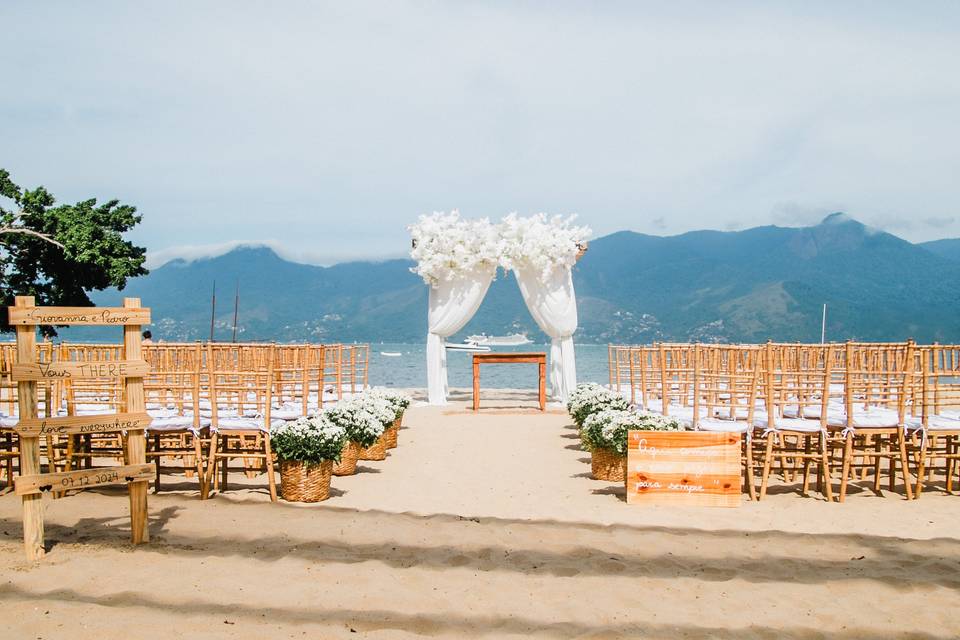 Casamento pé na areia