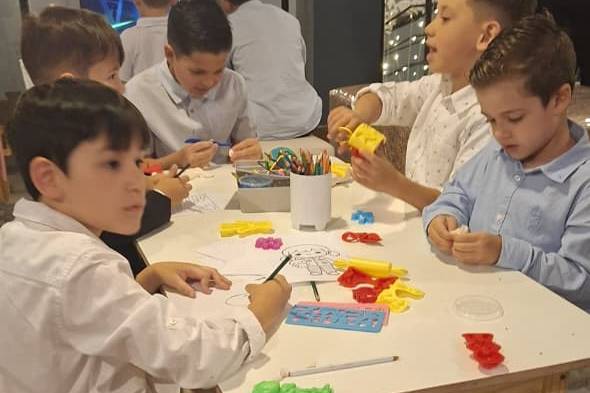 Meninos grandes também brincam