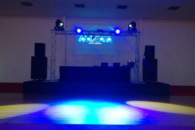 Moova Sound & Lightning