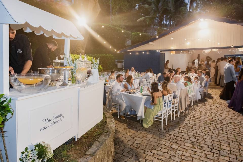 Recepção à beira-mar