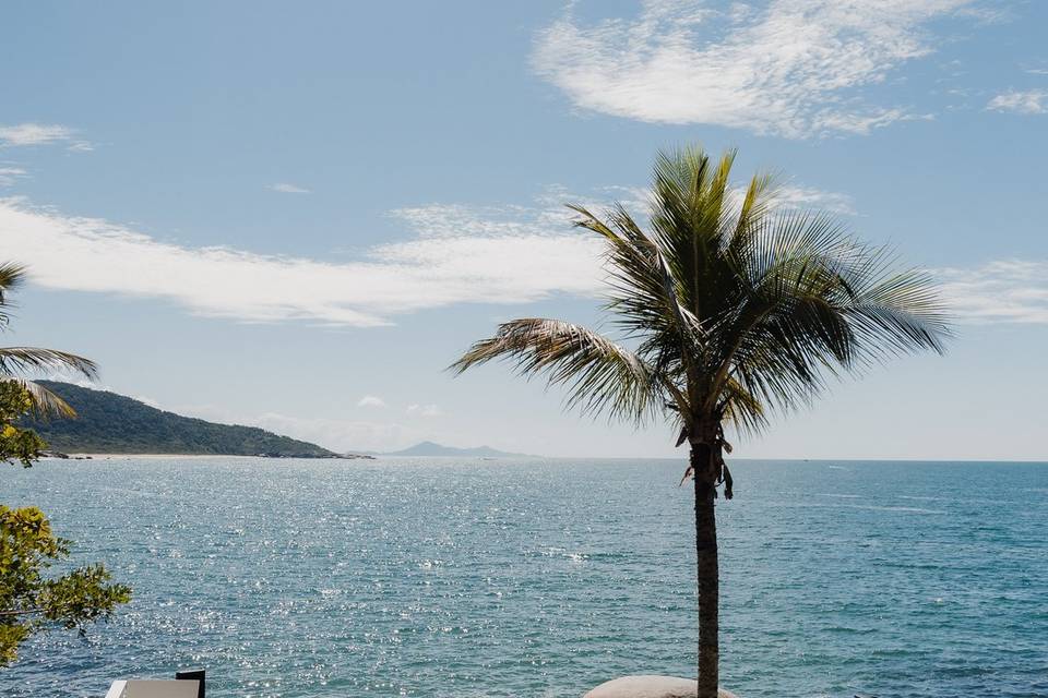 Cerimônia à beira-mar