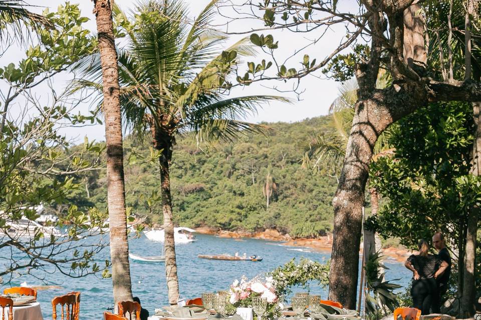 Casamento à beira-mar