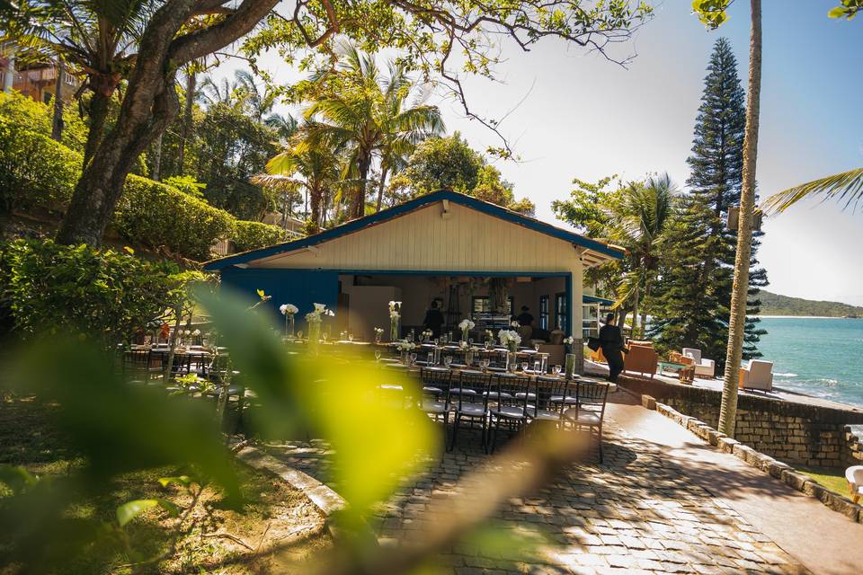 Casamento à beira-mar
