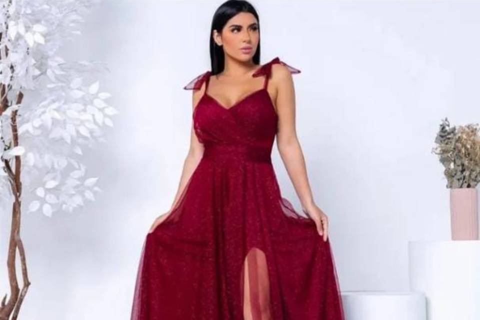 Vestido no tule marsala