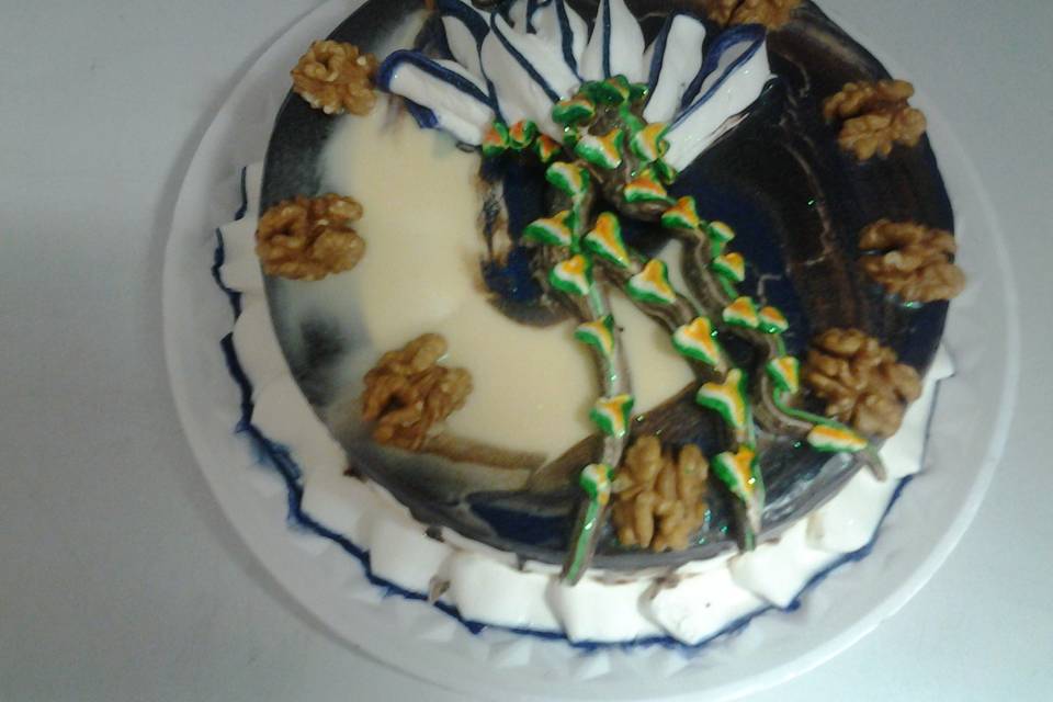 Torta de Nozes com doce de lei