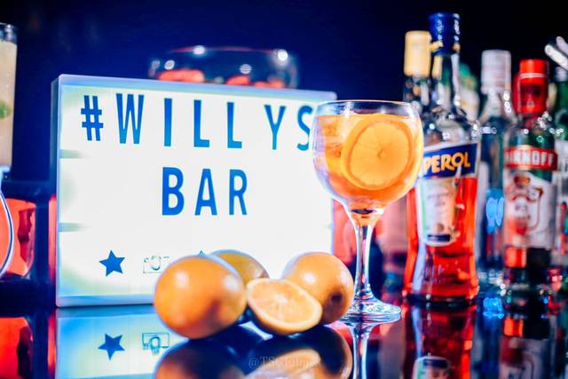 Willys Bar