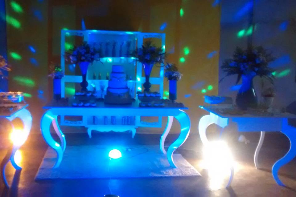 Mesa de bolo com iluminção