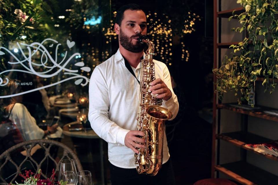 Marco Nunes Sax e Música