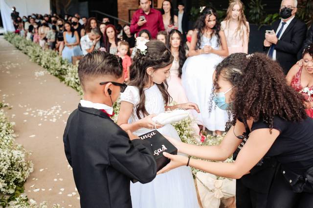 Recebendo as alianças